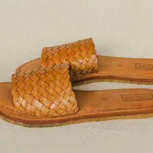 Mohinder woven slides in honey